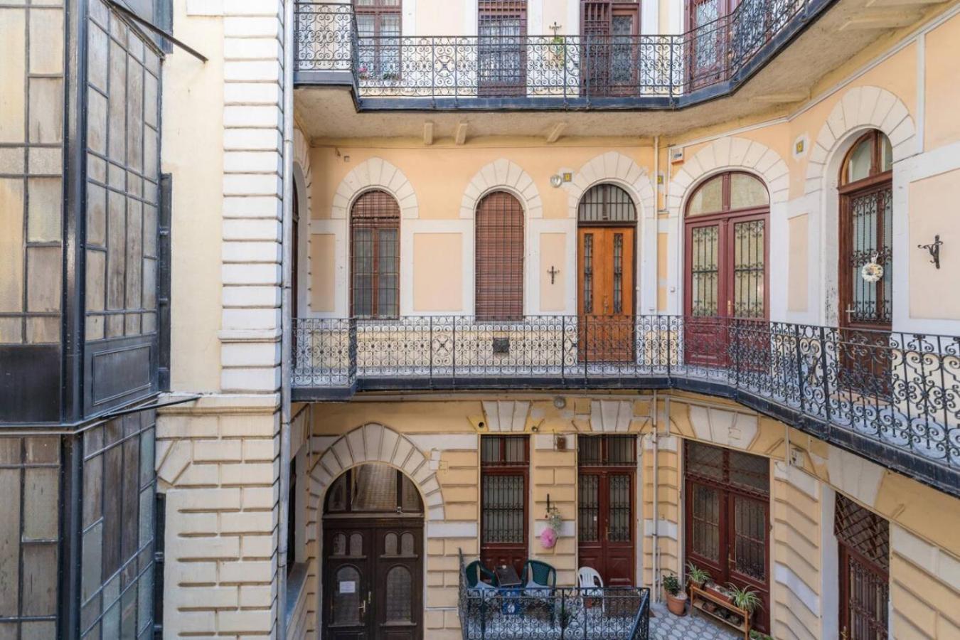 Studio Inn - Palace District Budapest Esterno foto