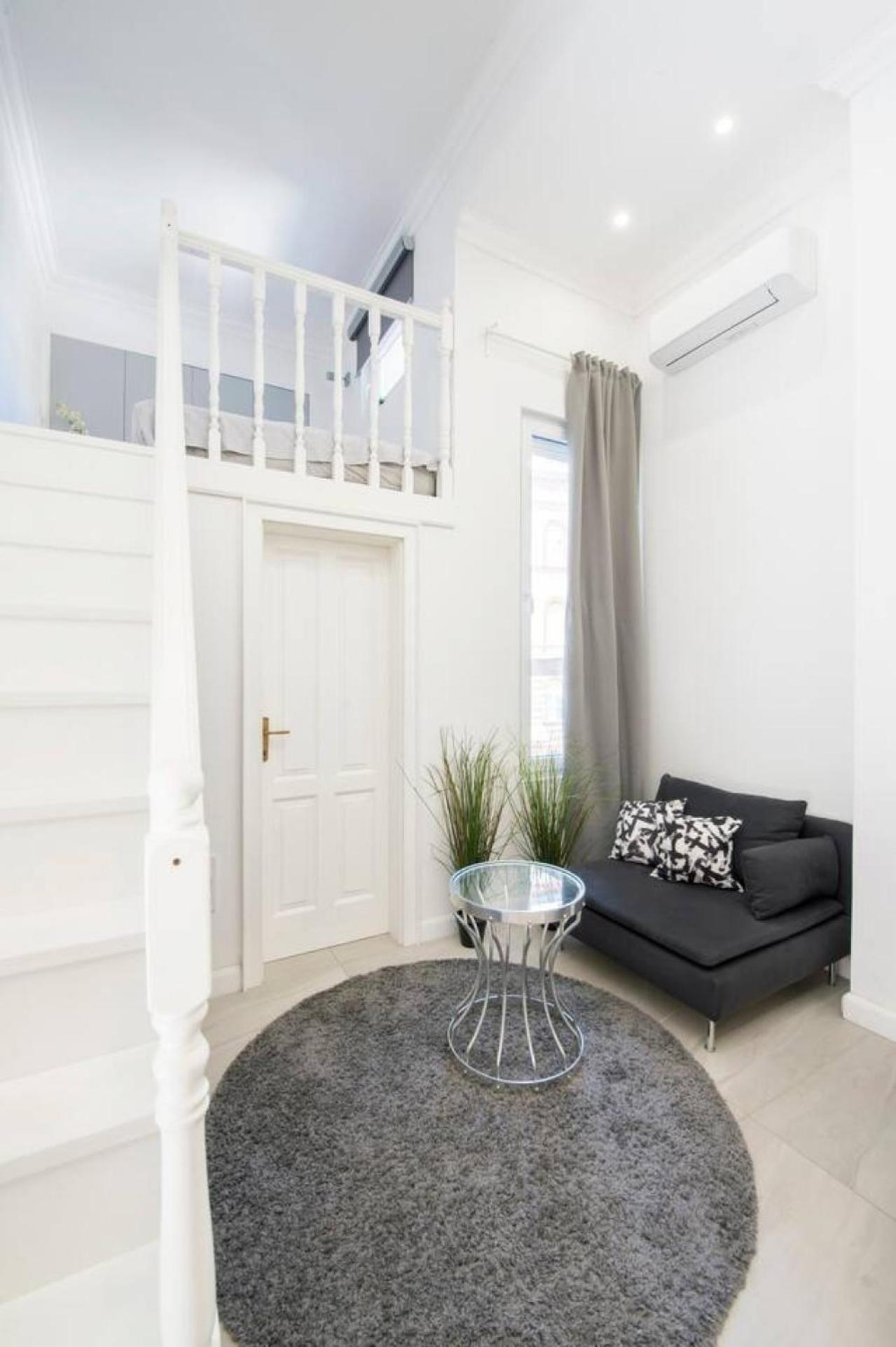 Studio Inn - Palace District Budapest Esterno foto